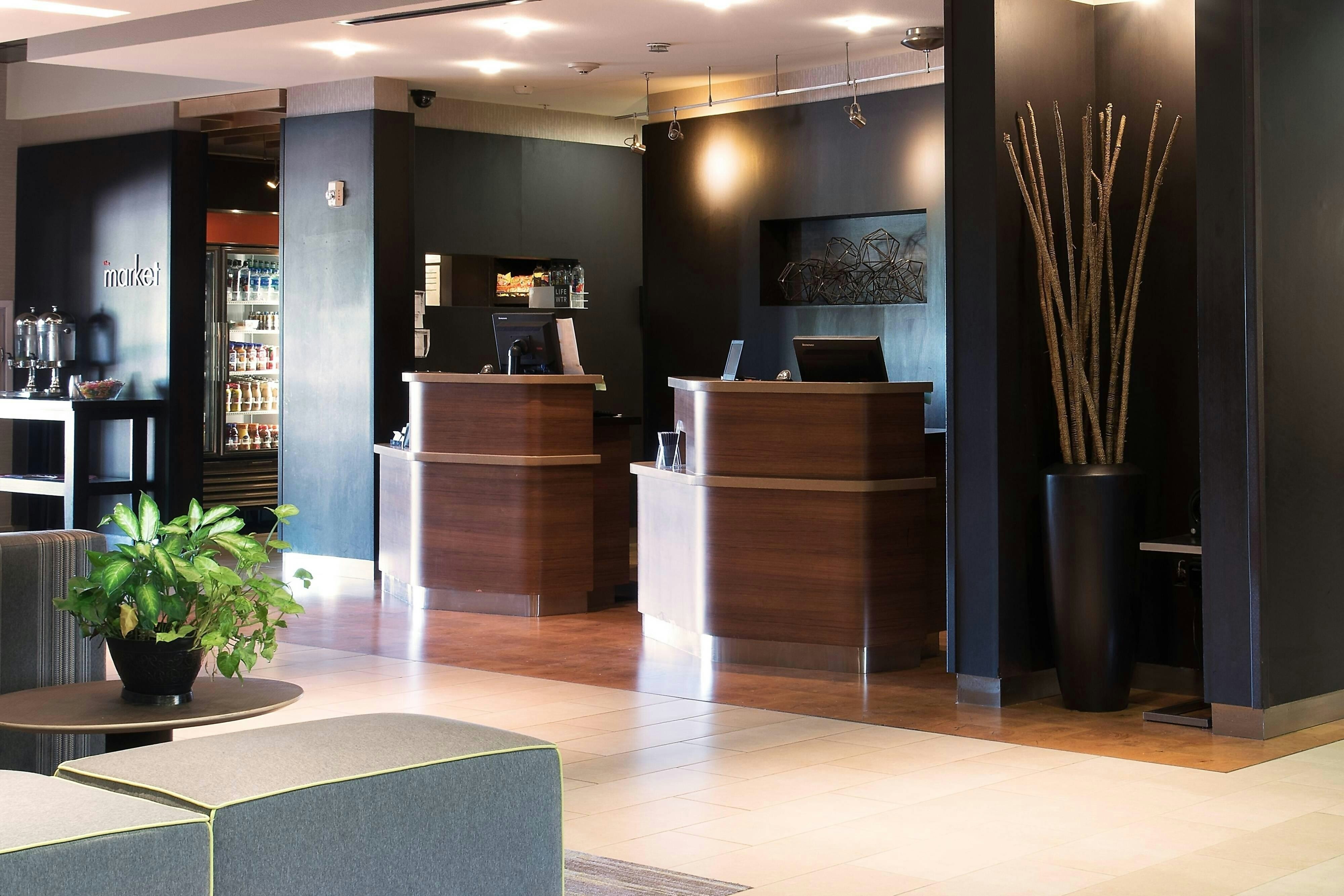 Lobby at Courtyard by Marriott Fort Worth West at Cityview, FORT WORTH - TX