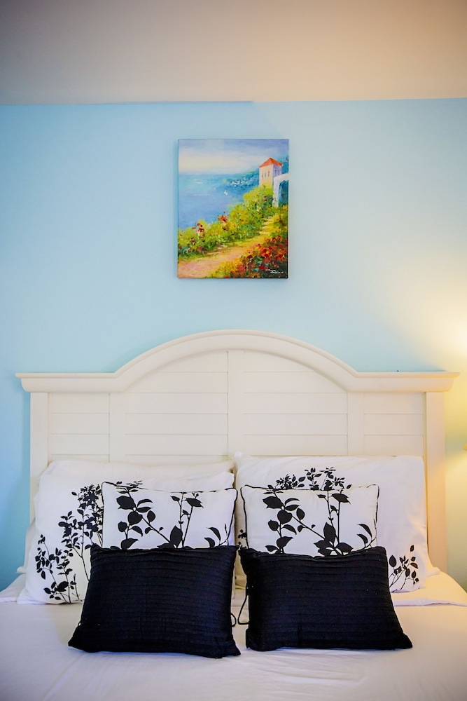 Leucadia Beach Inn 47/52