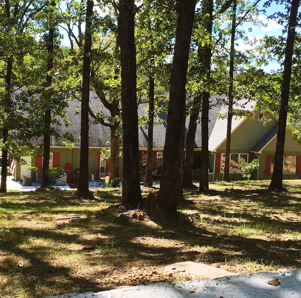 BarDew Valley Inn 25/48