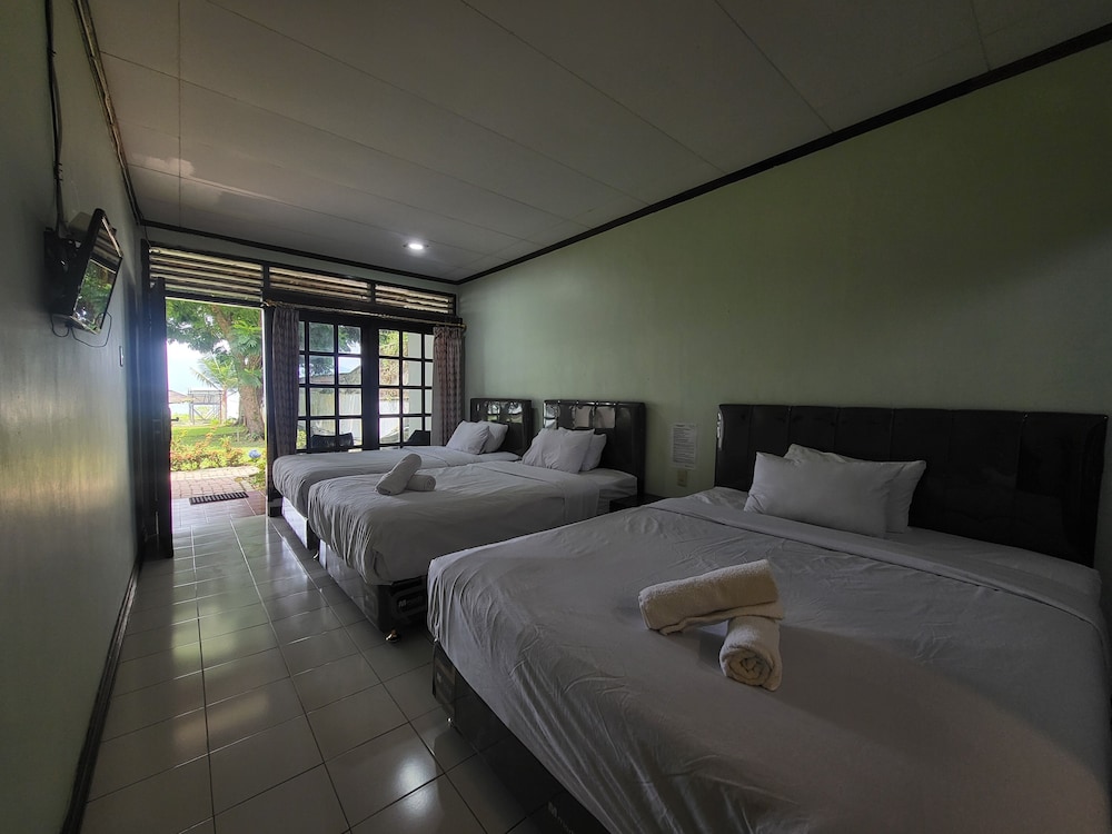 Pandu Lakeside Hotel Tuktuk 17/51