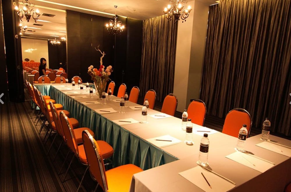 The Heritage Bangkok Hotel 43/51