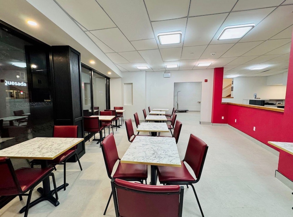 Ramada by Wyndham Kirkland Lake 36/48