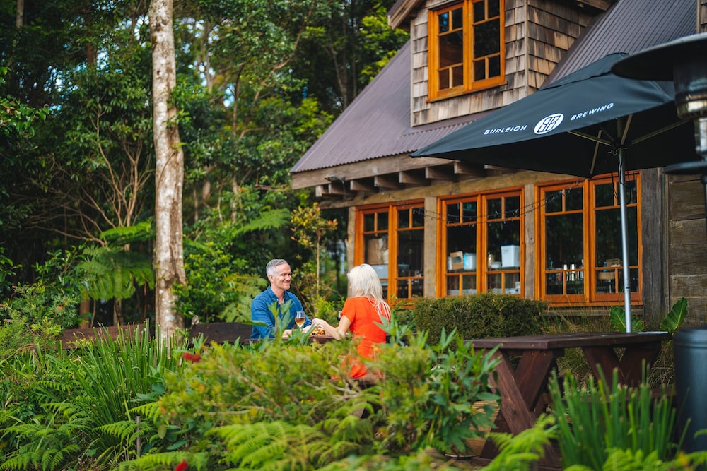 BINNA BURRA MOUNTAIN LODGE 5/50