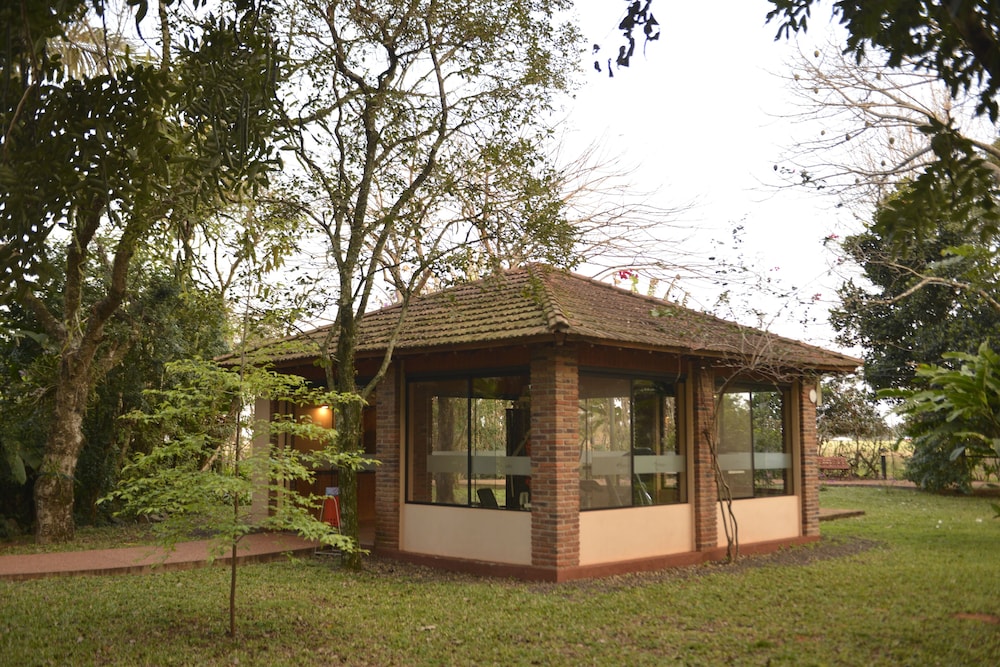 Papillon Hotel 2/50