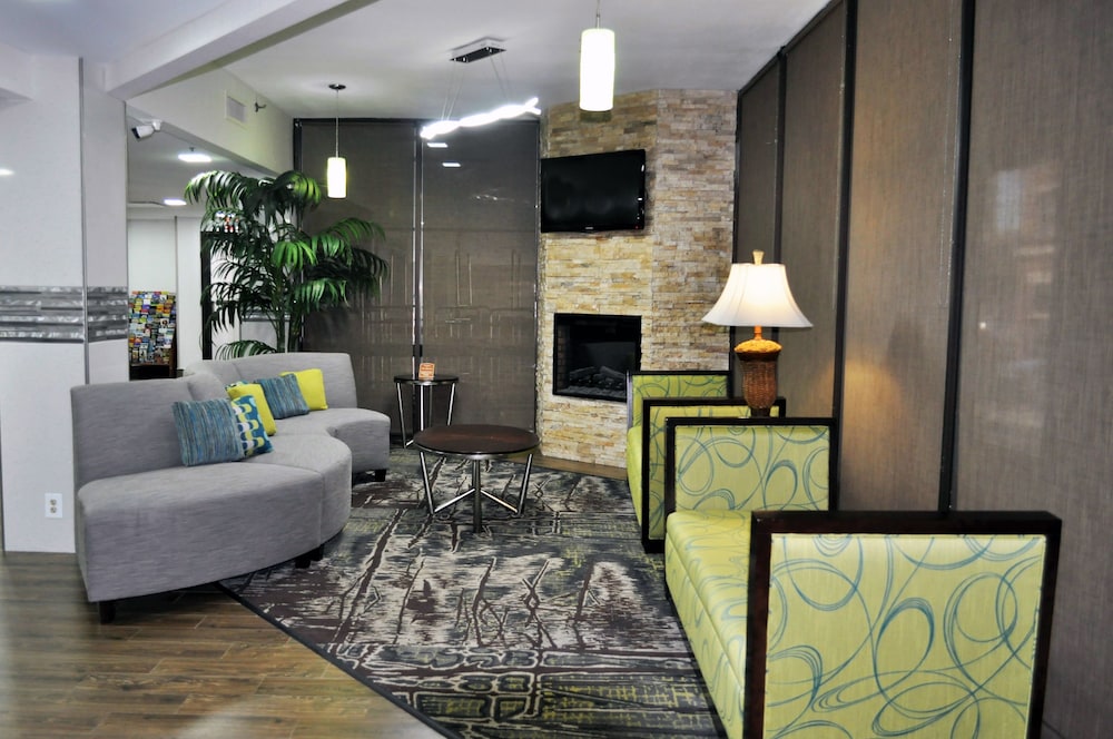 Comfort Inn Downtown Charleston 22/35