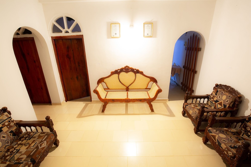 La Villa Guest House 26/50