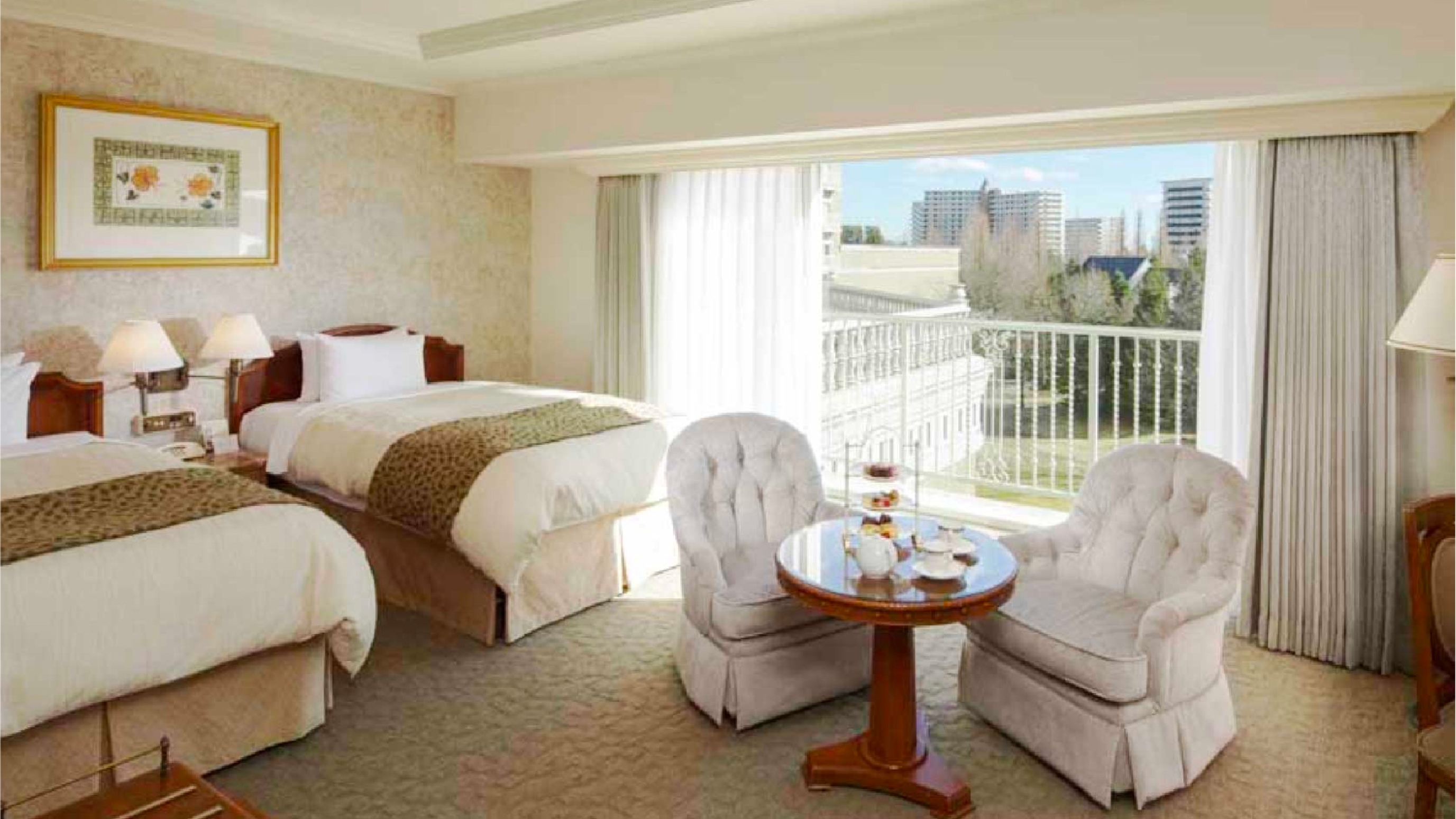 Luxury, Twin Beds