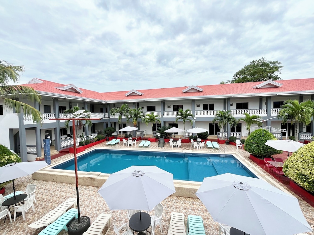 Conrada's Place Hotel And Resort 59/67