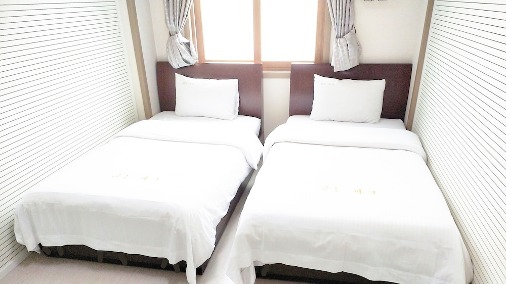 Golden Park Hotel 18/59