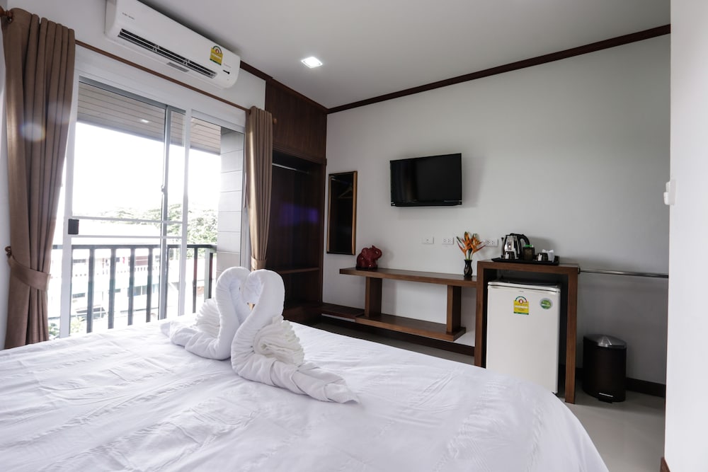 COZYTEL CHIANGMAI 18/66