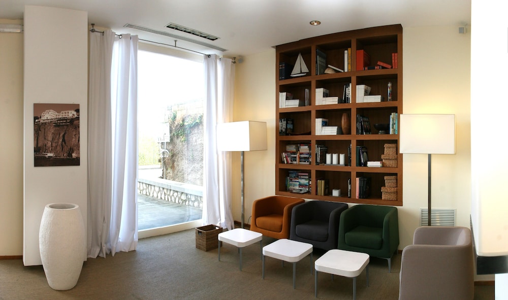 Rota Suites 40/58