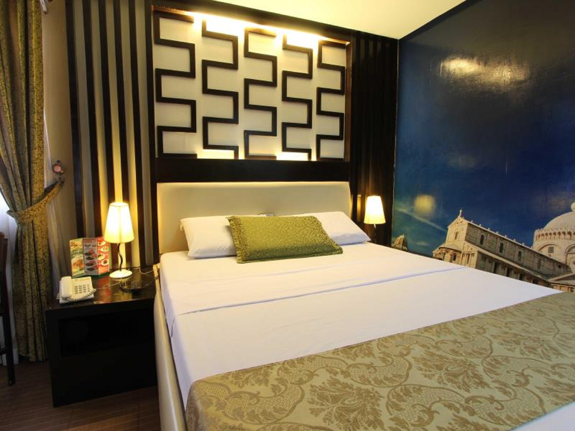 Euro Suite 1