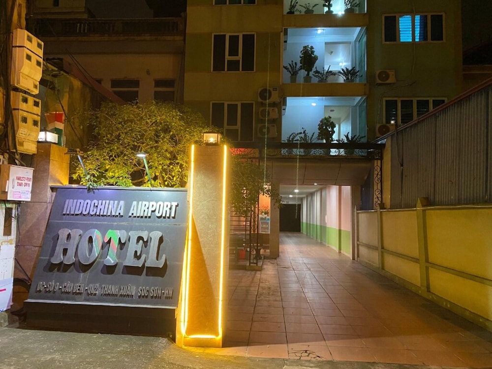 Indochina Airport Hotel 7/45
