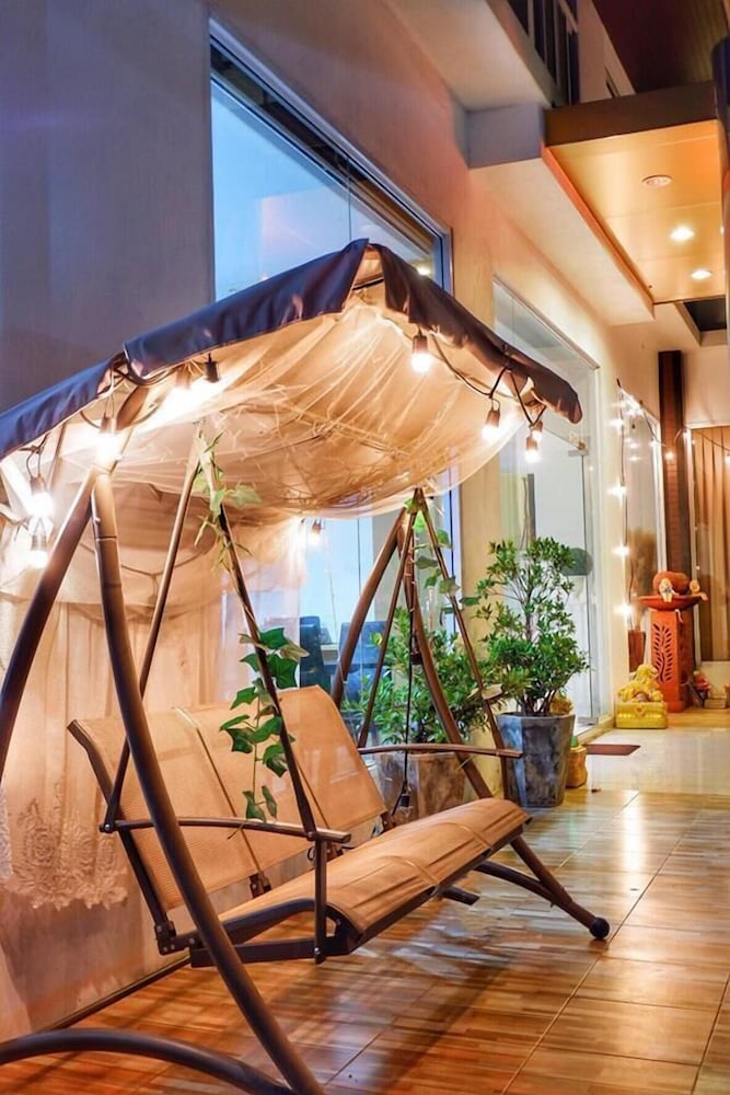 Leelawadee Grand Hotel 3/39