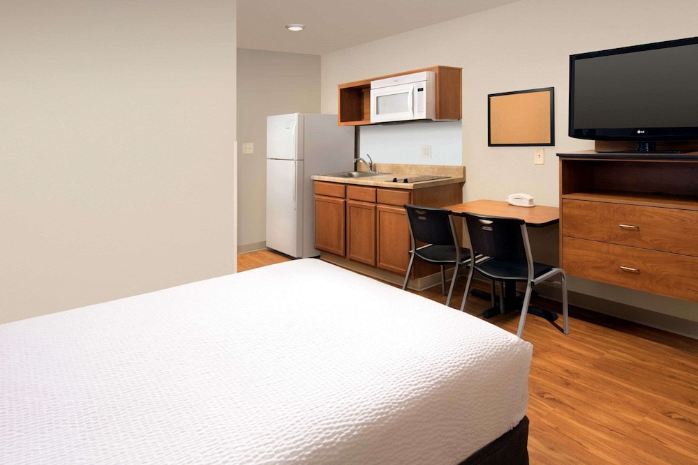 WoodSpring Suites Odessa 14/22
