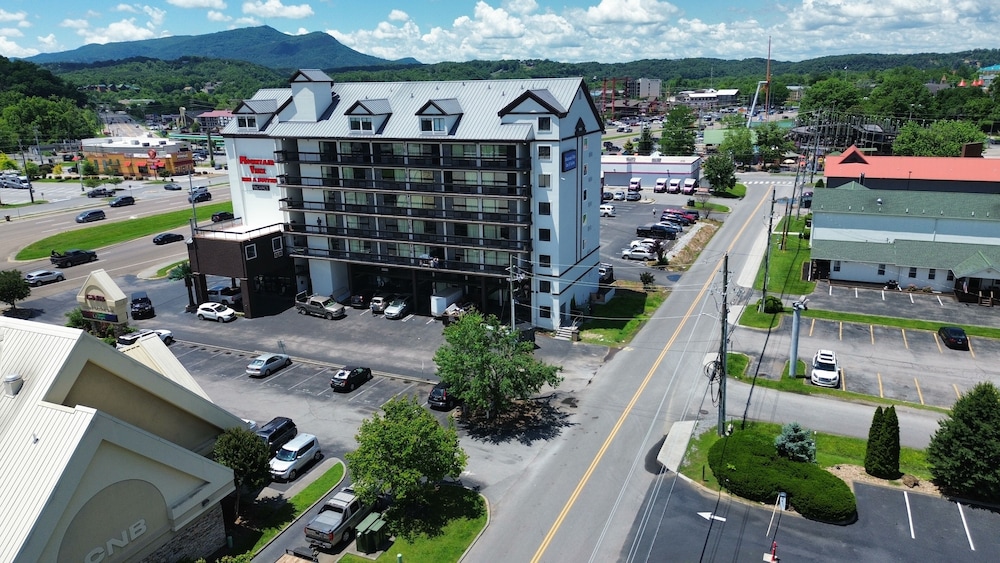 Mountain Vista Inn and Suites 6/57