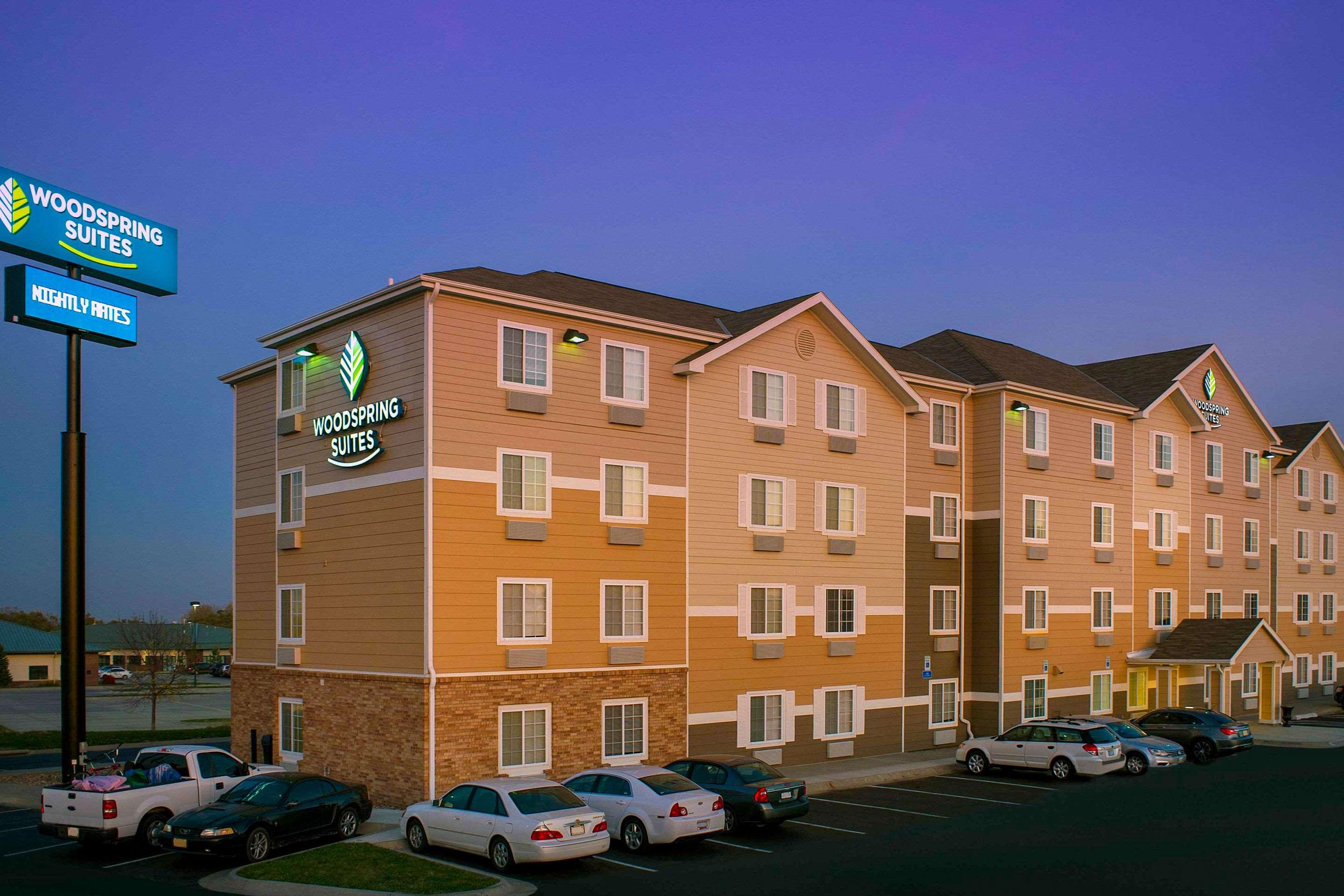 WoodSpring Suites Lincoln Northeast I-80 4/31