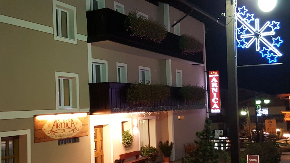 Arnica Hotel 5/47