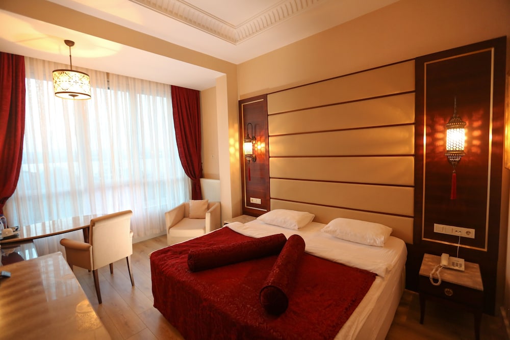Kronos Hotel 18/39