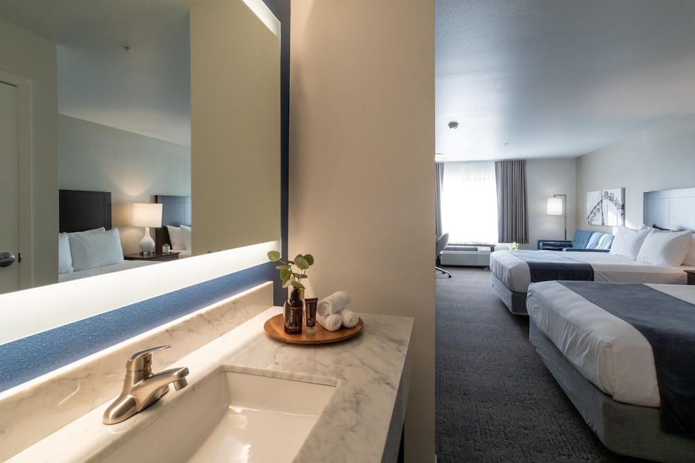 Oxford Suites Portland - Jantzen Beach 20/53