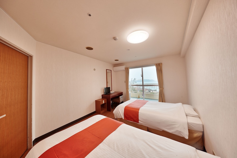 Twin-Line Hotel Yanbaru Okinawa Japan 13/57