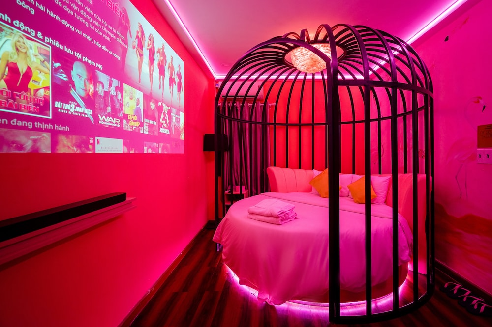 Cupid 2 Hotel 53/67
