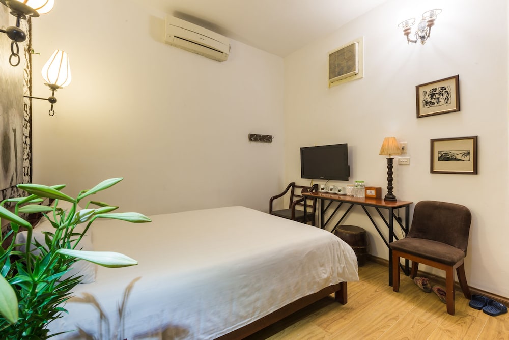 SUPERIOR, DOUBLE BED
