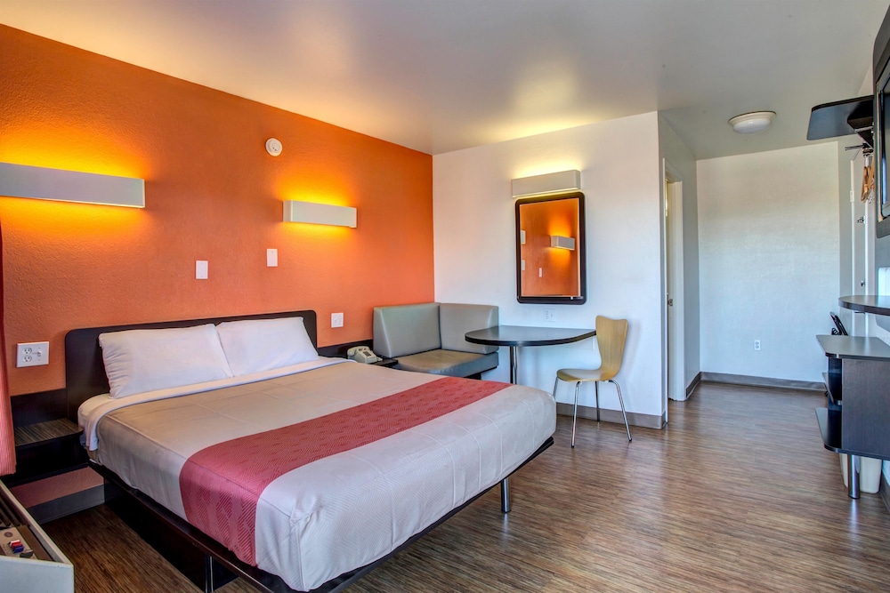Motel6 Murfreesboro, TN 18/59