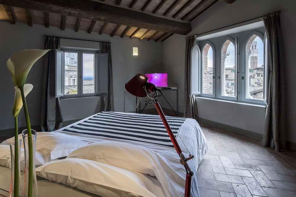 Palazzetto Rosso Hotel 8/74