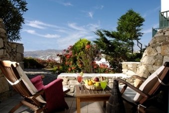 Tharroe Of Mykonos 39/46