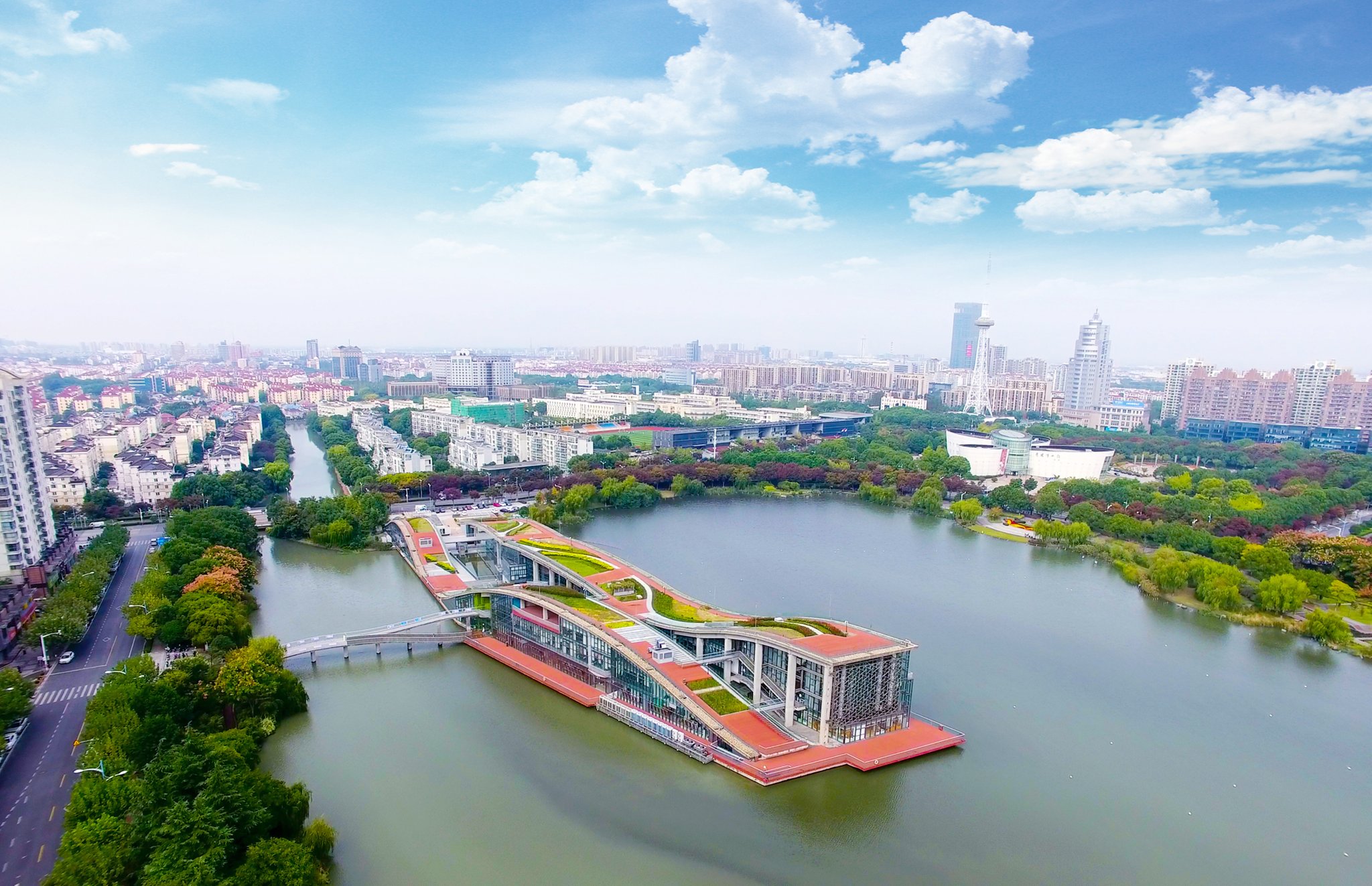 Crowne Plaza Shanghai Xiayang Lake 48/50