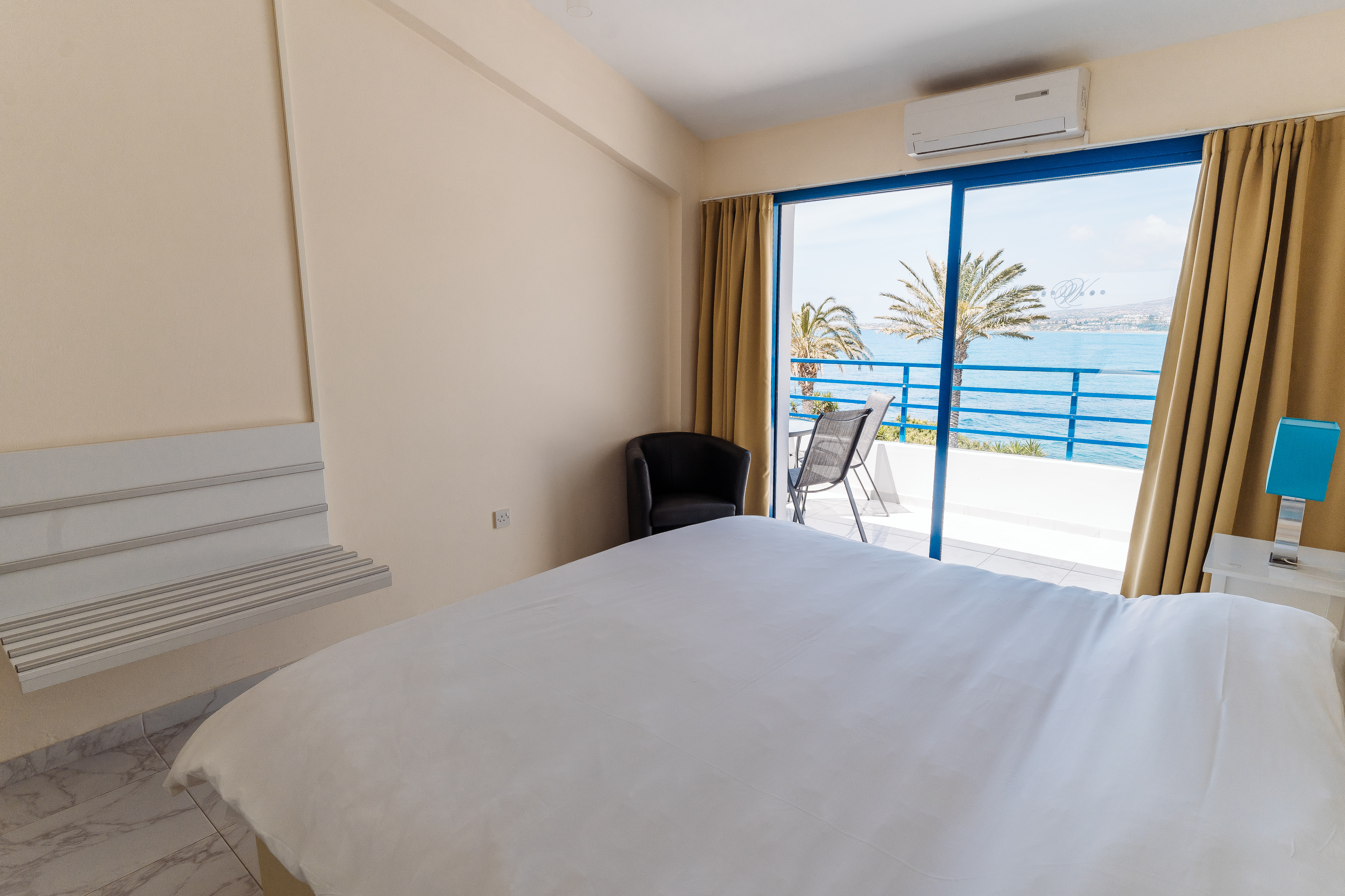 شقة سوبيريور، Vrachia Hotel 4/4