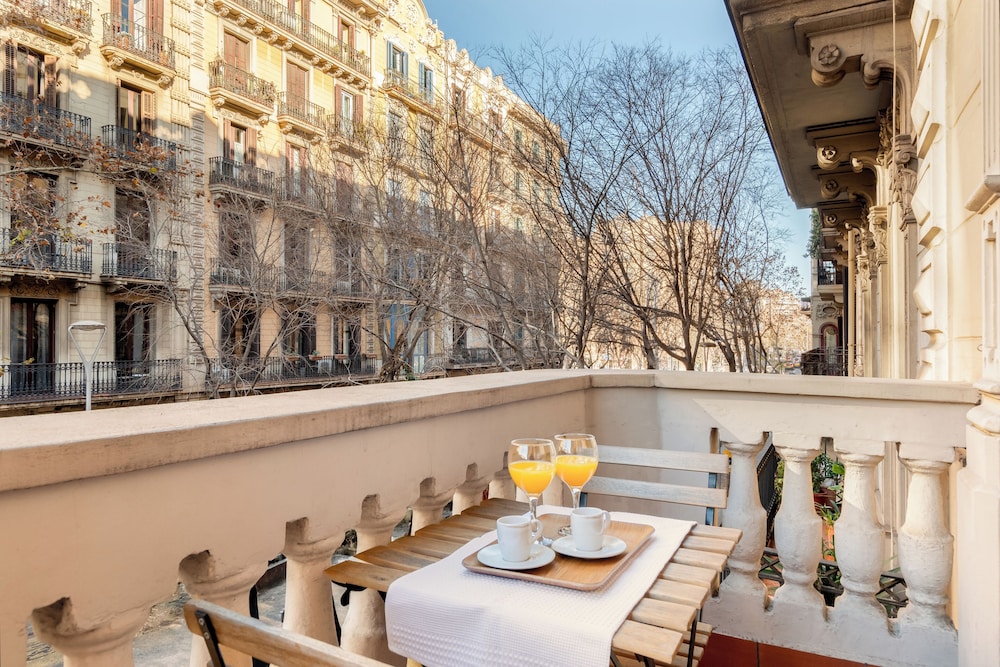 Fuster Apartments 34/50