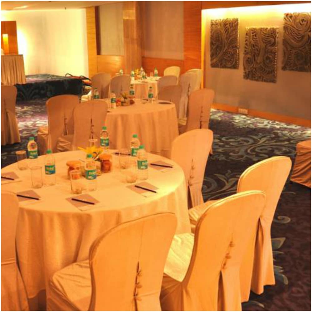 Fortune Sector 27, Noida - Member ITC Hotels Group 36/49