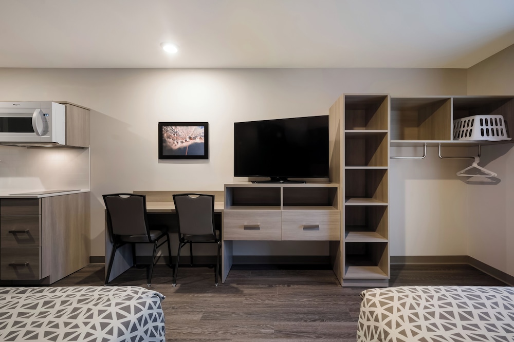 WoodSpring Suites East Lansing - University Area 37/50