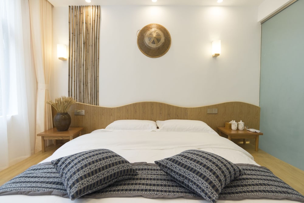 Jiesu Renwen Guest House 30/40