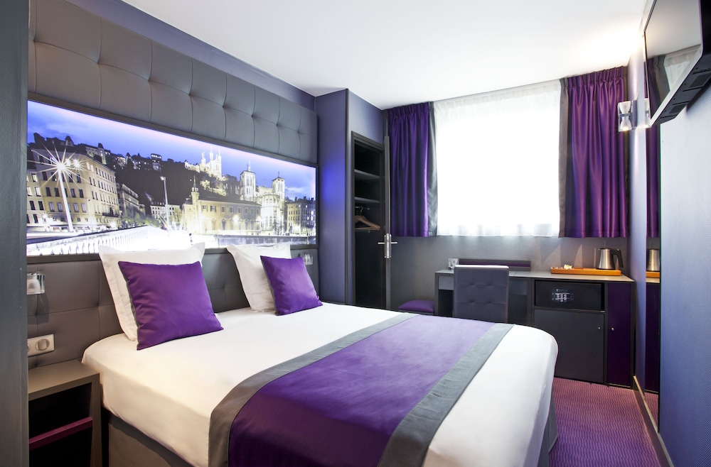 CLASSIC, DOUBLE OR TWIN BED