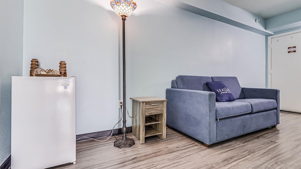 Seaside Boutique Hotel, Waves At Your Doorstep 31/50