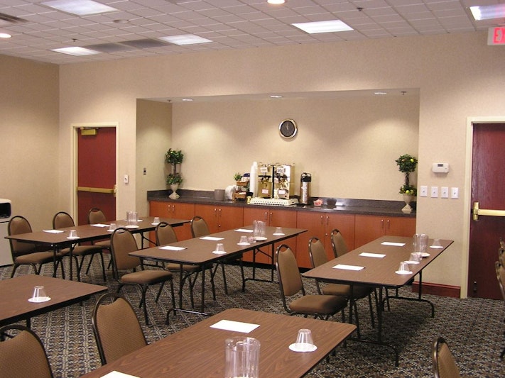 Hampton Inn And Suites Atlanta Galleria 50/67