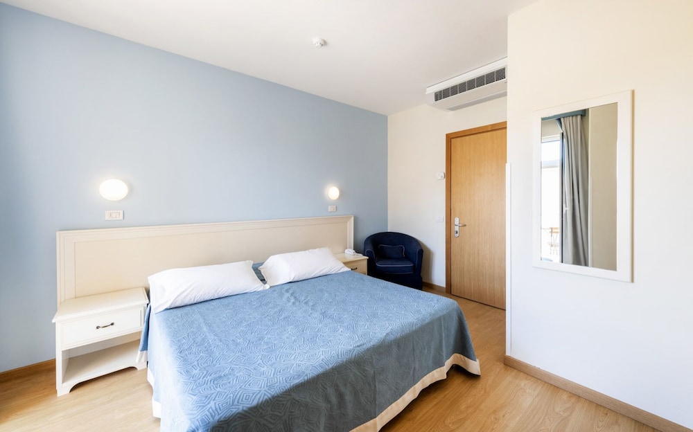 Room at Andreaneri Hotel, PIETRASANTA