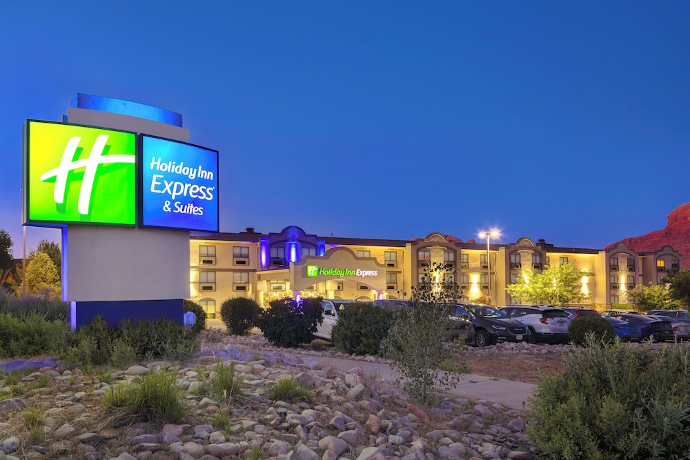 Holiday Inn Express Suites Moab 8/63