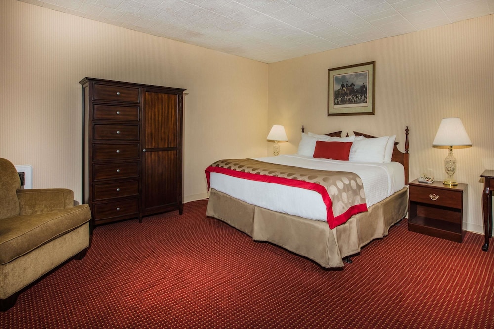 Ramada by Wyndham Ligonier 6/42