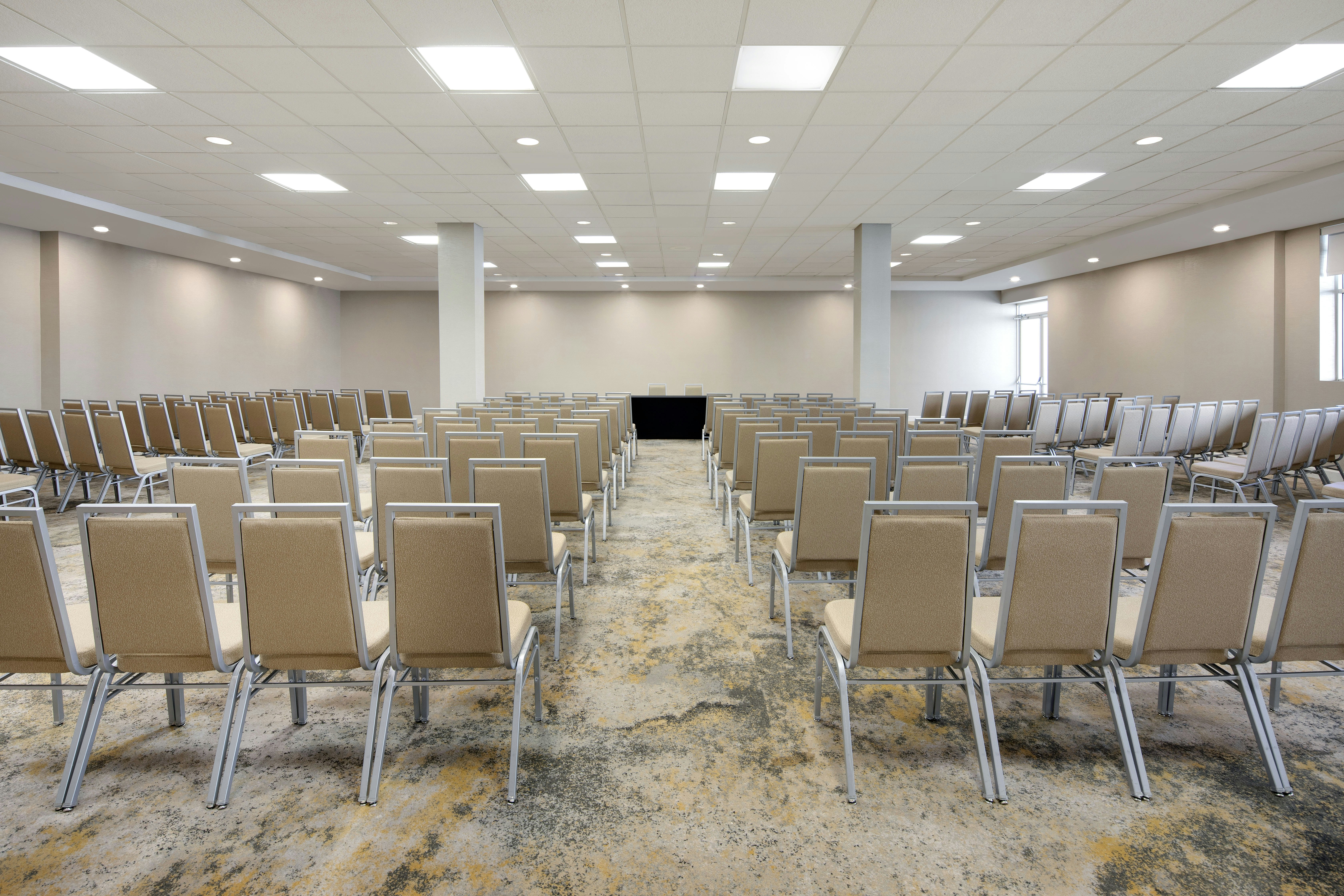Doubletree Hotel Atlanta Roswell Alpharetta Area 60/75