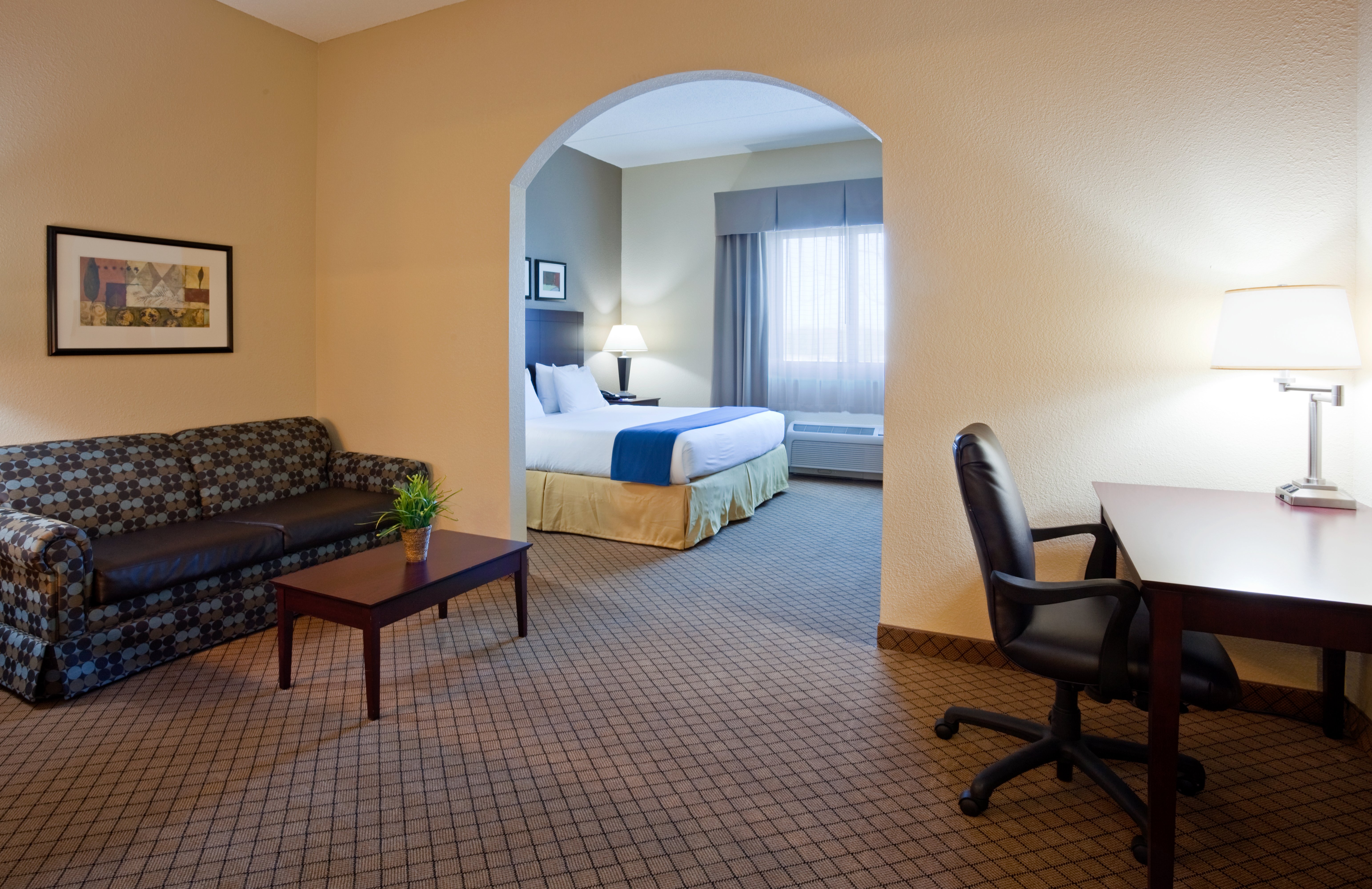 Holiday Inn Express Hotel And Suites Mankato East 54/76