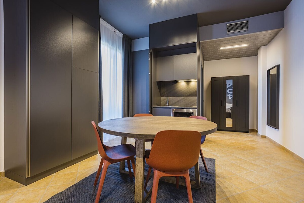 Residence 9 Line 36/50