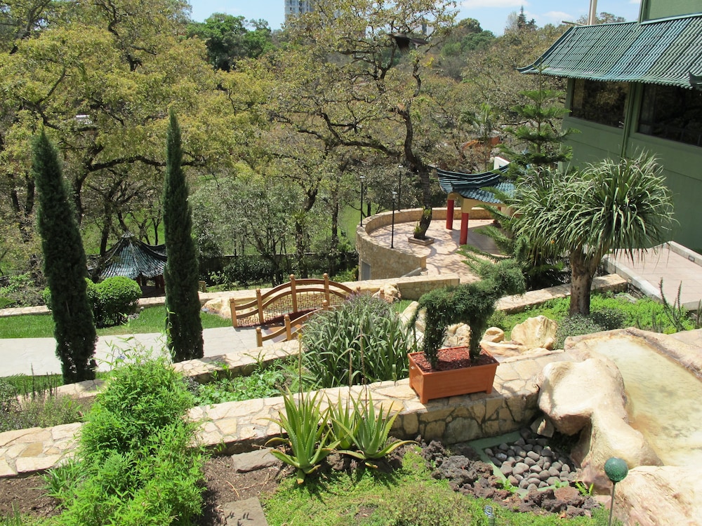 Suites Jardin Imperial 27/63