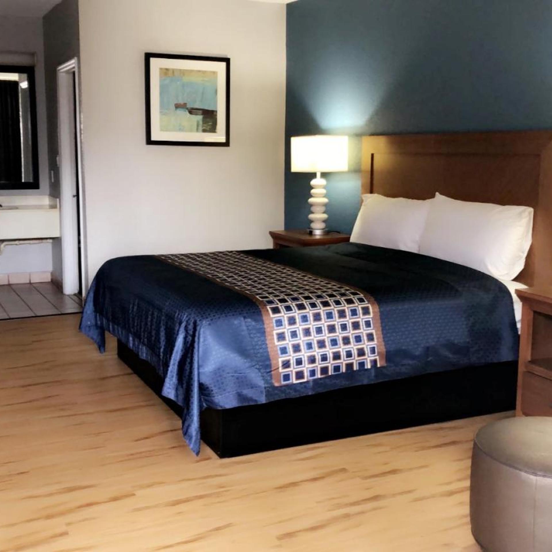 Relax Inn Savannah 4/19