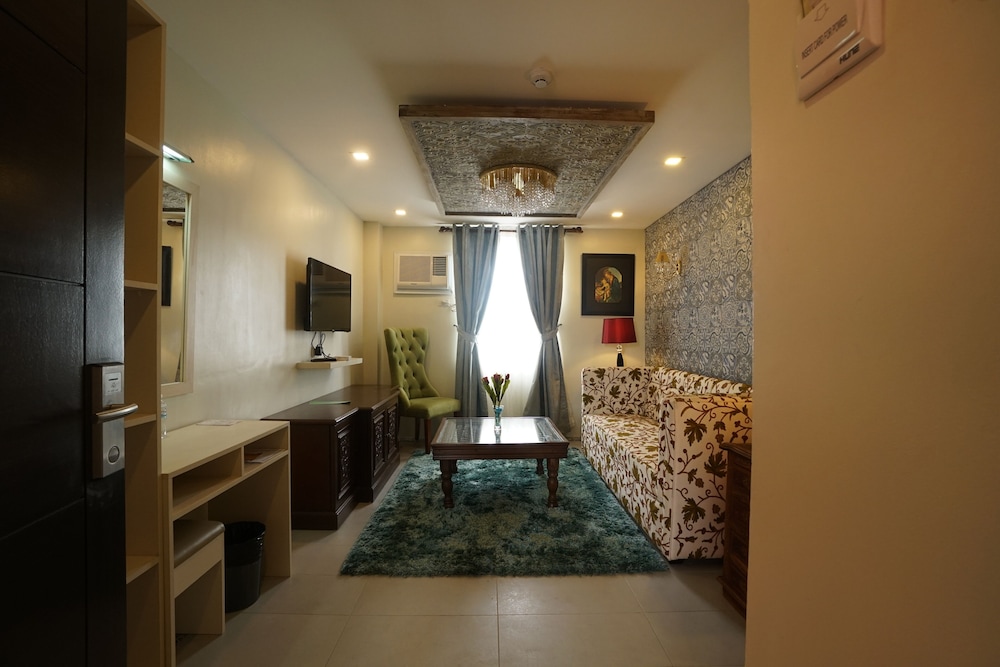 Cebu Uncle Tom's Cabin Hotel 48/66