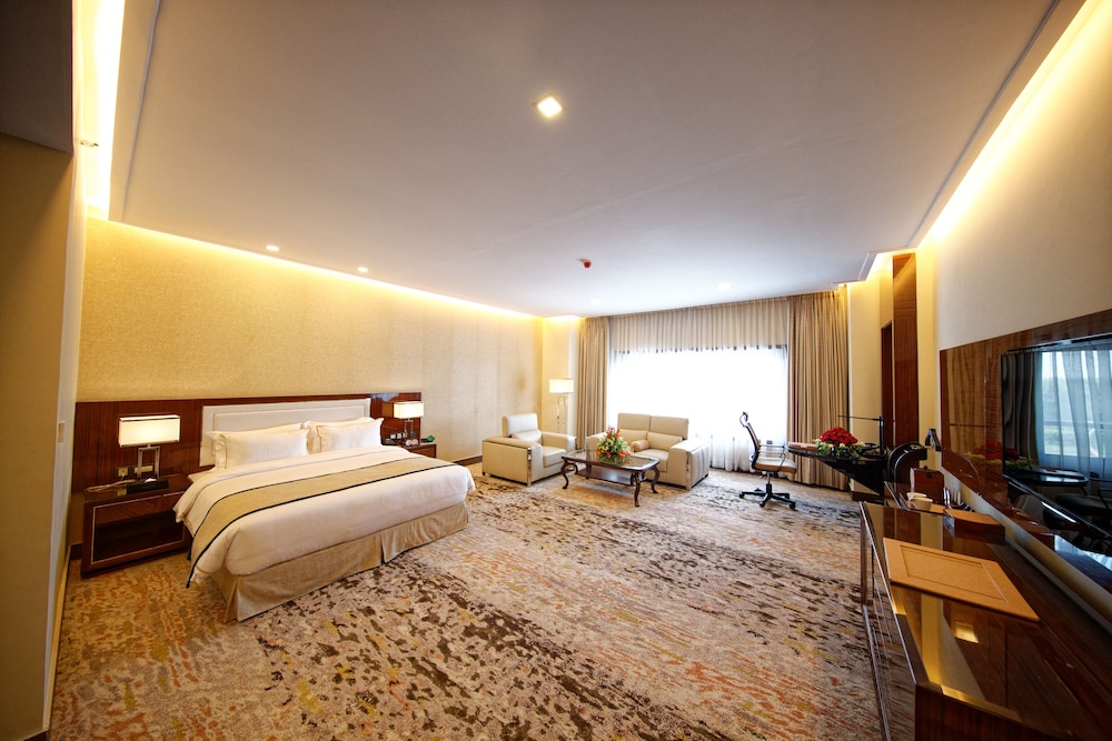 Royal Swiss Lahore 23/65
