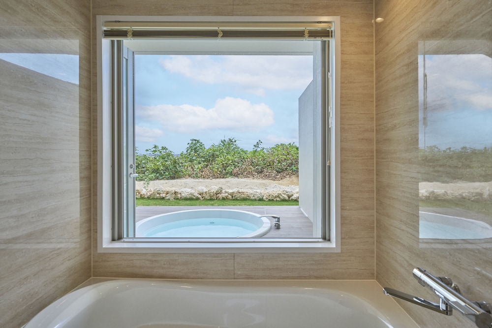 Watermark Hotels and Resorts Okinawa Miyakojima 50/50